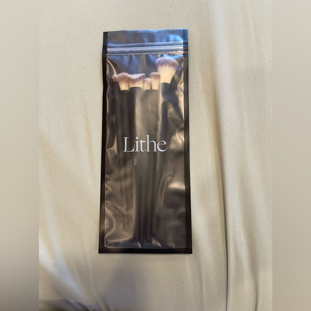 Lithe makeup brush set